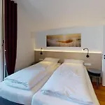 Kapitaenshaus Thule - Bea Langeoog